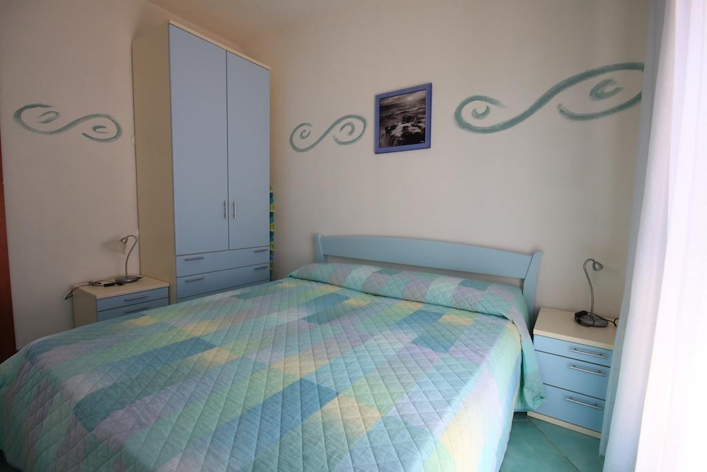 Aparthotel Residenza Lucia Santa Teresa Gallura Zimmer foto